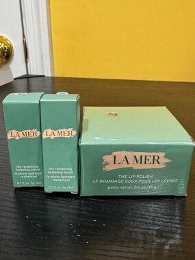 La Mer bundle - lip polish and 2 Revitalizing Hydrating Serum BNIB
